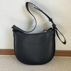 【美品】レザータッチのショルダーバッグ