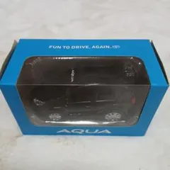 【値下げ】トヨタ アクア プルバックカーのサムネイル