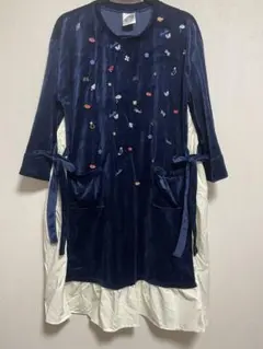 【スカラー】刺繍入りベロア長袖ワンピース