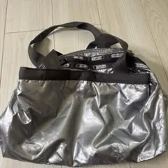 LeSportsac バック　ラメ大容量　 メタリックシルバー　ポーチ付きy2k