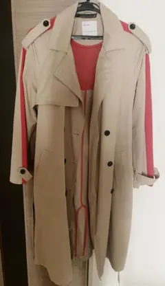 Bershka ベルシュカベージュ トレンチコートのサムネイル