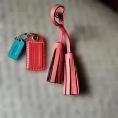 COACH ピンク タッセルチャーム