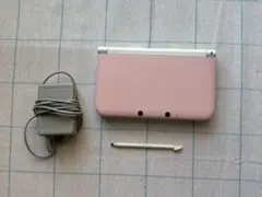 Nintendo 任天堂　3DS LL ピンク ホワイト タッチペン 充電器付き