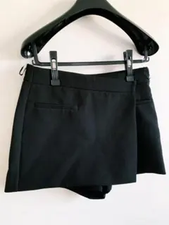 【新品タグ付】ZARA　黒のキュロットスカート