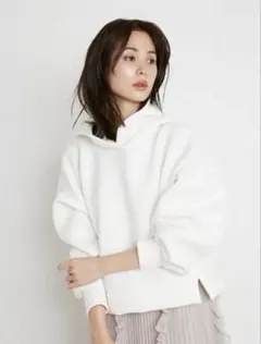 snidel フーディー スナイデル プルオーバー　パーカー　最終価格　年末まで