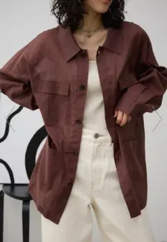 AZUL BY MOUSSY コットンリネンシアーミリタリーシャツ　ブラウンのサムネイル