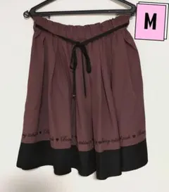 ミニスカート　フレアスカート　 Mサイズ　ウエストゴム仕立て　赤紫&黒色