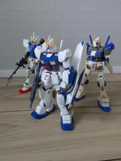 BANDAI　MG ガンプラ組立済ジャンク　25体 BANDAI MG ガンプラ組立済ジャンク 25体 - メルカリ