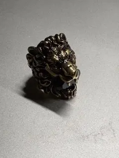 gucci リング　ライオン