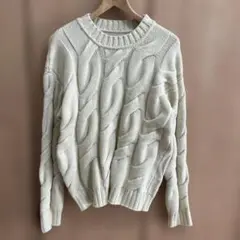 アングリッド　ケーブルニット