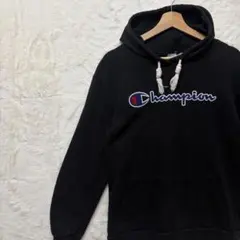 Champion ブラック フード付きパーカー　レディース　フリー