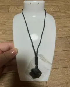 新品　オニキスの多角形ペンダントネックレス