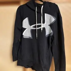 Under Armour ブラックパーカー LG