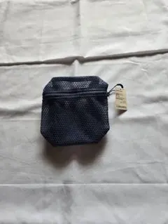 『美品・新品・未使用』 　　 　　無印良品・立体メッシュケース　ネイビー