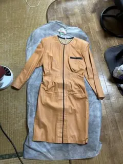 レザー ひざ丈ワンピース