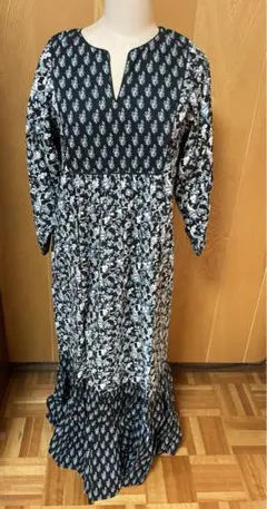 【新品未使用】ヤマダヤスコットクラブ系列FIKA.花柄コットンロングワンピース