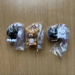 サンエックスユニバースチャームつきグミ リラックマ モノクロブー 靴下にゃんこ