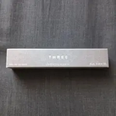 THREE エッセンシャルセンツ R00 10mL 新品　未開封　スリーのサムネイル