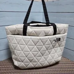 THE NORTH FACE キルティング トートバッグ ホワイトのサムネイル