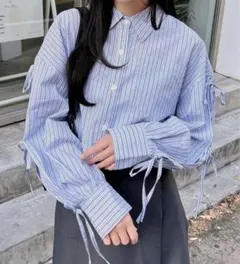 INGNI ショート丈ストライプシャツ 袖リボン ブルー