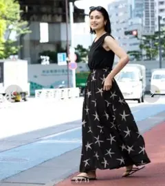 ヒトデ柄 ロングスカート マキシ丈 フレアのサムネイル