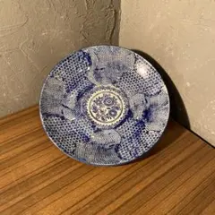 明治 印判染付皿 花唐草 幾何学模様 骨董品 22.5cm コレクションのサムネイル