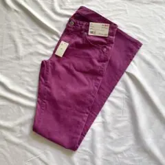 新品タグ付き✨ユニクロ カラースキニーフィットストレートジーンズ ピンク 25