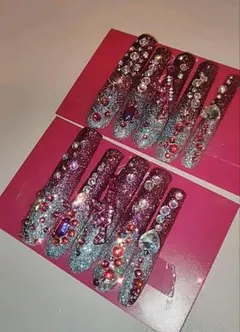 ギラギラギャルネイル