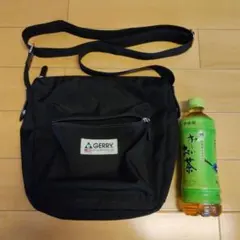 【本日まで】GERRY ショルダーバッグ ブラックのサムネイル