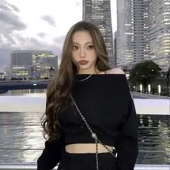 shoko アベイル　オフショルダー　プルオーバー　ブラック