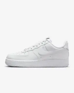 Nike Air Force 1 ホワイト スニーカー