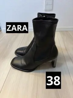 【ZARA】ブラック スクエアトゥ ショートブーツ メタリックヒール 38のサムネイル