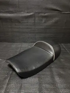 （絶版）SR400 SR500 ブルックランズ シート カフェレサー 絶版）SR400 SR500 ブルックランズ シート カフェレサー - メルカリ