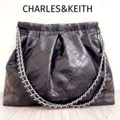 〜CHARLES&KEITH〜ドゥオブレードチェーンハンドルホーボーバッグ