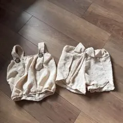 クリーム色のベビー服セット