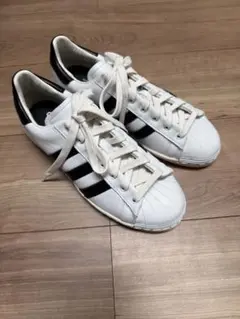 新品　adidas superstarスニーカー ホワイト/ブラック