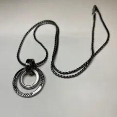 二重リング ネックレス