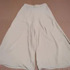 UNIQLO ベージュ ワイドパンツ Mサイズ