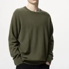【極美品】UNIQLO カシミヤクルーネックセーター オリーブ 2024年 L