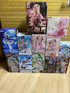初音ミク　フィギュア　12 体セット