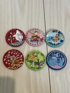 ディズニーキャラクター刺繍缶バッジ