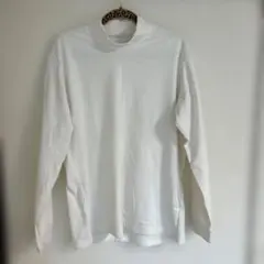 ユニクロ　ホワイト 長袖カットソー モックネック