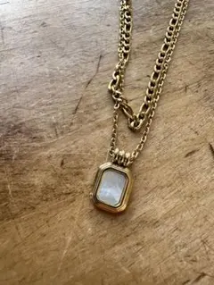 18K ゴールド ネックレス 長方形ペンダント