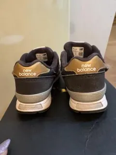 New Balance 313 ブラック/ゴールド キッズスニーカー16cm