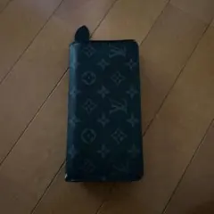 ア*ー様 ルイ・ヴィトン長財布