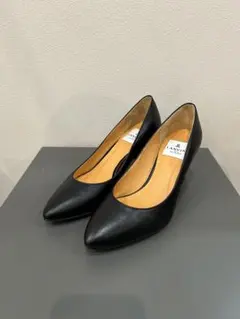 【ランバンオンブルー】ブラック パンプス 23cm ビジューヒール