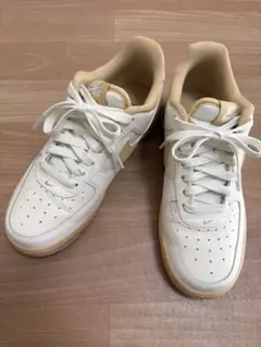 Nike Air Force 1 ホワイト/ベージュ