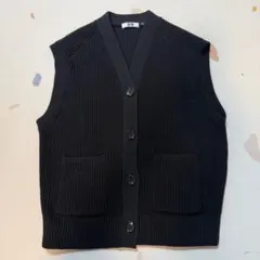 【美品】UNIQLO Uニットベスト L ブラック　ユニクロ