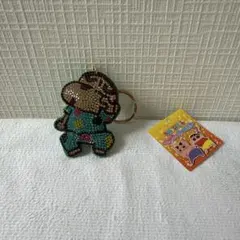 クレヨンしんちゃん⭐︎キラデコキーホルダー&ぷっくりシリコンスクエアポーチ