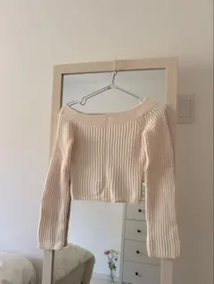 H&M リブ編みオフショルダーニット アイボリー
